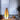 Bananen tafellamp, modern design, warm licht, woonkamer decor, unieke verlichting, wit en zwart.