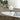Witte Birillo tafellamp op tafel, modern design, glazen bol, interieurdecoratie.