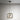 Moderne glazen hanglamp, rookglas, zwart frame, minimalistisch design, interieurverlichting.