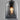 Glazen hanglamp met gloeilamp, modern design, transparant glas, interieurverlichting.