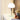 Chromen tafellamp met halve bol, modern design, glazen voet, sfeerverlichting, woonkamer.