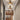 Kapok houten plafondlamp met glazen kap, modern design, warm licht, hal interieur.