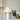 Witte geplooide tafellamp, keramiek, modern design, decoratieve verlichting, woonkameraccessoire.