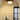 Moderne zwarte plafondlamp in hal, LED-verlichting, minimalistisch design, interieurverlichting.