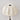 Witte stoffen tafellamp met bloemenpatroon, moderne interieurverlichting, decoratieve lamp.
