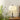 Orchidee stoffen tafellamp, wit, modern design, woonkamer decor, houten tafel.