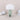 Moderne tafellamp wit en groen, minimalistisch design, sfeerverlichting, interieurdecoratie.
