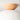 Houten plafondlamp met witte bol, modern design, interieurverlichting, minimalistisch.