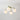 Groene plafondlamp met vier witte glazen kappen, moderne verlichting, interieurdecoratie.