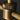 Messing tafellamp detail, industrieel ontwerp, verstelbare arm, moderne verlichting.