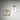 Twee moderne glazen hanglampen, transparant en rookglas, minimalistisch design.