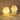 Twee moderne tafellampen, wit keramiek, sfeerverlichting, woonkamer decor, Scandinavisch design.