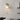 Wandlamp bloemvorm wit met trekkoord, moderne slaapkamerverlichting, messing details.