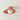 Moderne oranje plafondlamp met witte bol, minimalistisch design, interieurverlichting.