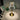 Glazen tafellamp met messing voet, vintage stijl, sfeerverlichting, interieurdecoratie.