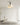 Moderne witte plafondlamp in slaapkamer, minimalistisch design, Henry plafondlamp.