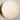Wandlamp met witte glazen bol en messing basis, moderne verlichting, interieurdecoratie.