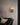 Glazen schelp wandlamp goudkleurig, moderne verlichting, woonkamer decor, design lamp.