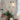 Witte tafellamp met ronde kap, moderne designlamp, interieurdecoratie, woonkamerverlichting.