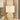 Beige tafellamp met ovale keramische voet en witte stoffen kap, moderne interieurverlichting.
