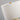 Witte tafellamp met stoffen kap en gouden details, moderne verlichting, interieurdecoratie.