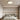 Moderne grijze plafondlamp in slaapkamer, minimalistisch design, energiezuinige LED-verlichting.