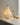 Witte tafellamp in de vorm van een boom, modern design, sfeerverlichting, minimalistisch interieur.
